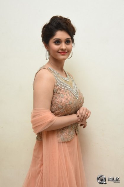 Surabhi-at-Gentleman-Movie-Audio-Launch